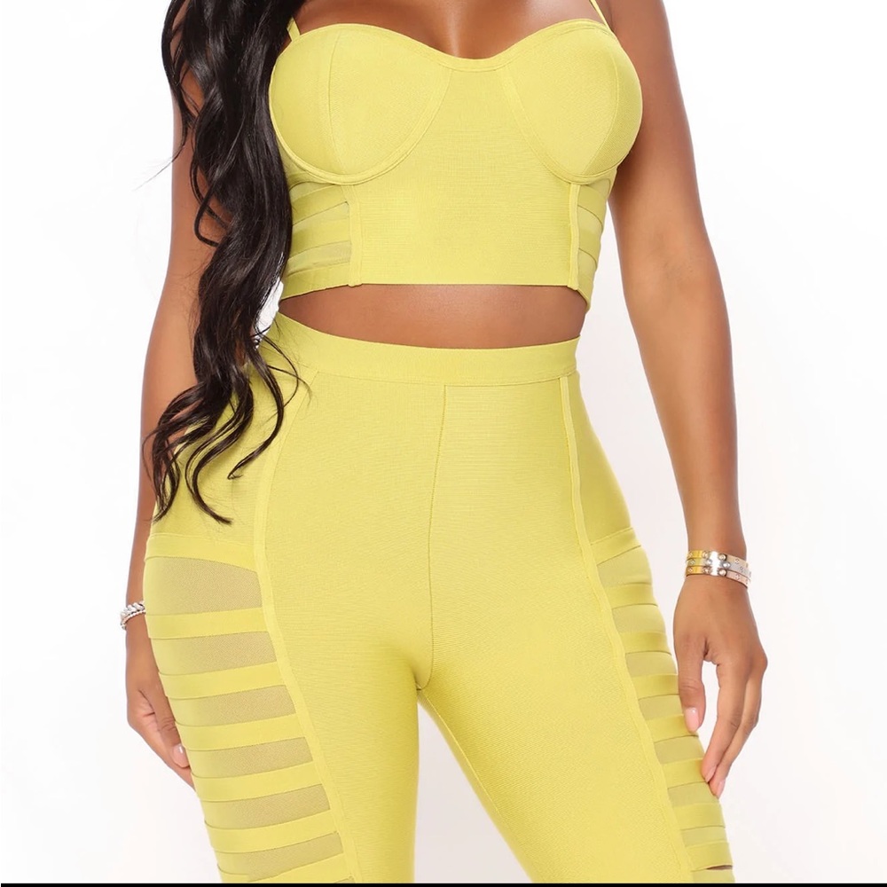 Chartreuse bandage set